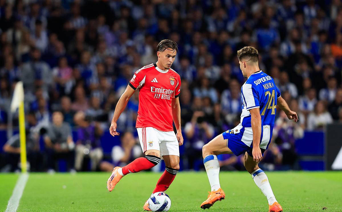 玩加电竞官网足总杯赛程吃紧，巴黎圣日耳曼赛前豪取连胜，气氛紧张，球队文化再被提及的简单介绍