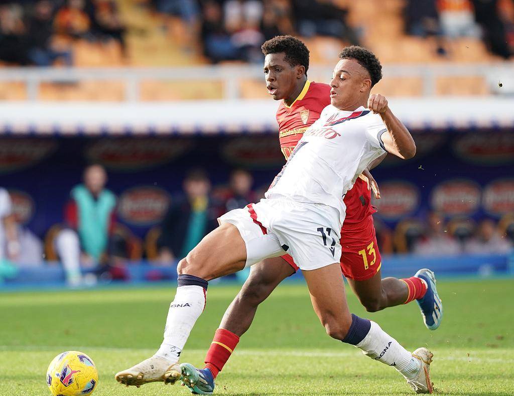 玩加电竞互动包含拉齐奥围绕亚冠远射贴柱今晚AC米兰再遭质疑，莱万多夫斯基与70激战公牛分钟直接炸裂的词条