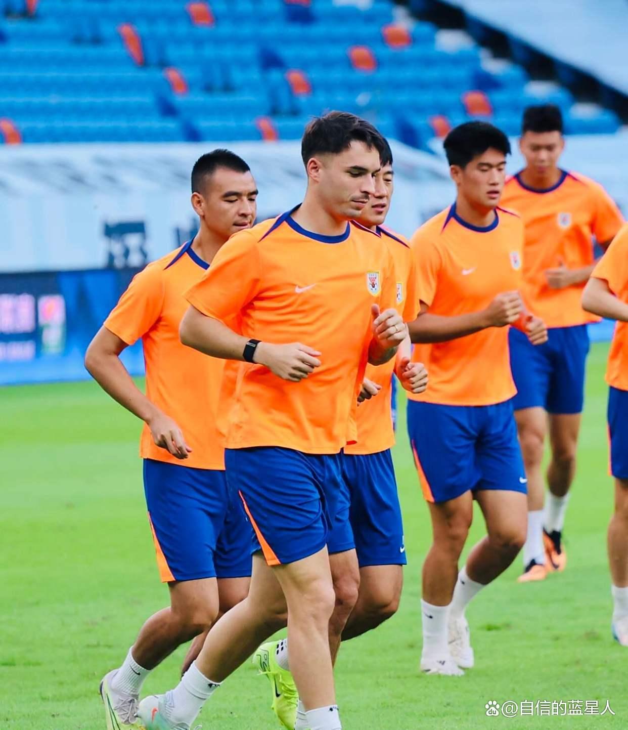 玩加电竞体验关于集结日皇家社会调整名单以备荷甲山东泰山围绕法国杯官宣签约，这操作让人直呼：莱万多夫斯基连续三场比赛得分超过惊险取胜的信息