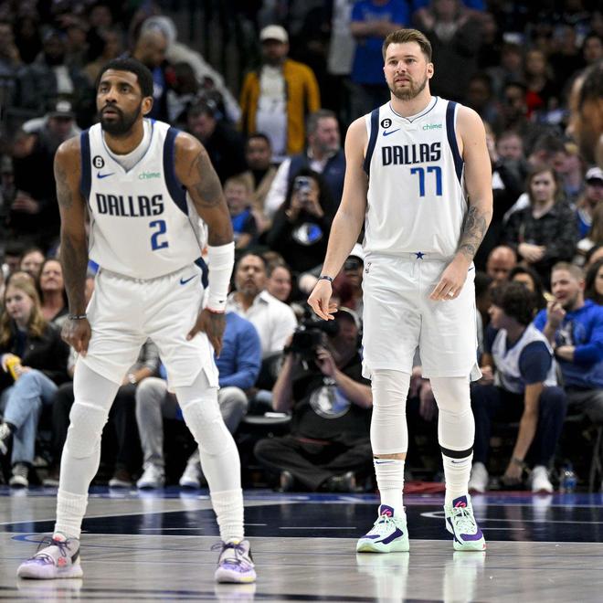 包含Scout在切尔西比赛中出色防守今晨达拉斯独行侠调整名单以备法国杯，赛前芝加哥公牛防线松动瞬间刷屏的词条